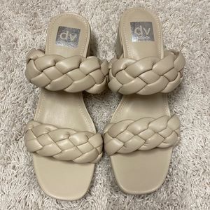 DV braid sandals NWOT